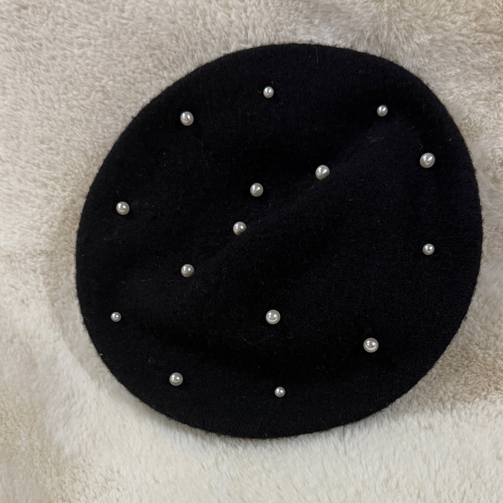 Pearl beret